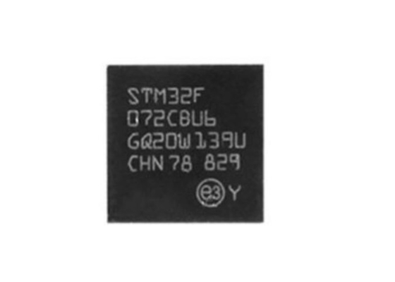 集積回路の破片STM32F072CBU6TRの腕のマイクロ制御回路IC STM32F072 UFQFN48