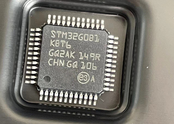 128KB 32ビット埋め込まれたマイクロ制御回路IC STM32G0B1KBT6 32-LQFP表面の台紙