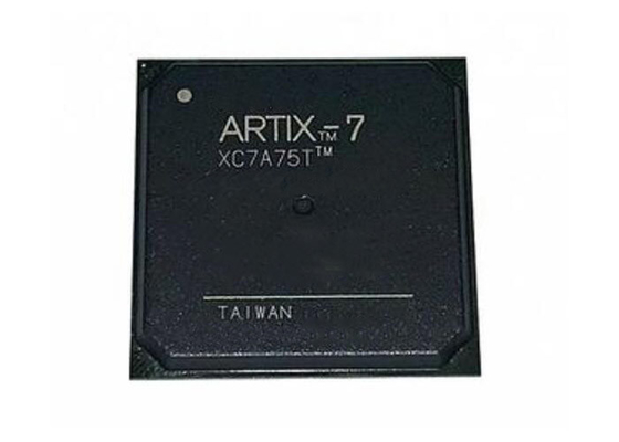 Artix-7システム内プログラム可能なゲート・アレーXC7A75T-L2CSG324E集積回路の破片