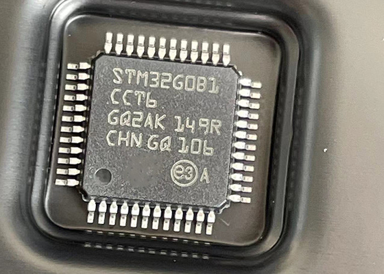 埋め込まれたマイクロ制御回路IC STM32G0B1CCT6 64MHz 256KB 48-LQFP表面の台紙