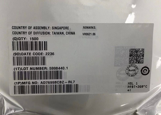 統合回路チップ AD7699BCBZ 16 ビット 8 チャネル アナログからデジタル変換器