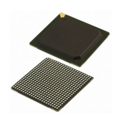 フィールドプログラム可能なゲート配列 LCMXO2-7000ZE-2FG484I 自動車組み込みプログラム可能な論理IC