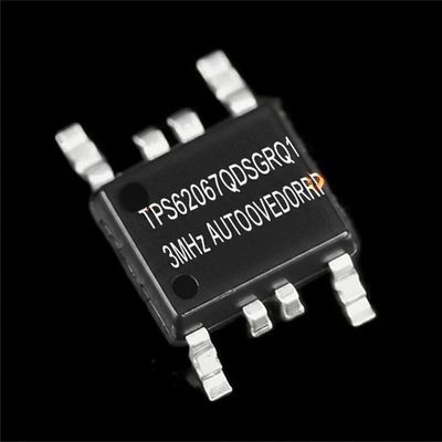 統合回路チップ TPS62067QDSGRQ1 3MHz 2A 自動車ステップダウン変換器
