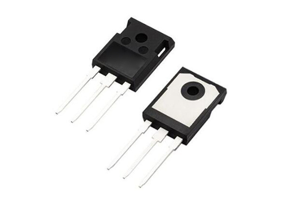 C3M0900170D 集積回路チップ 1700V 自動車用 離散型 SiC MOSFET TO-263-7
